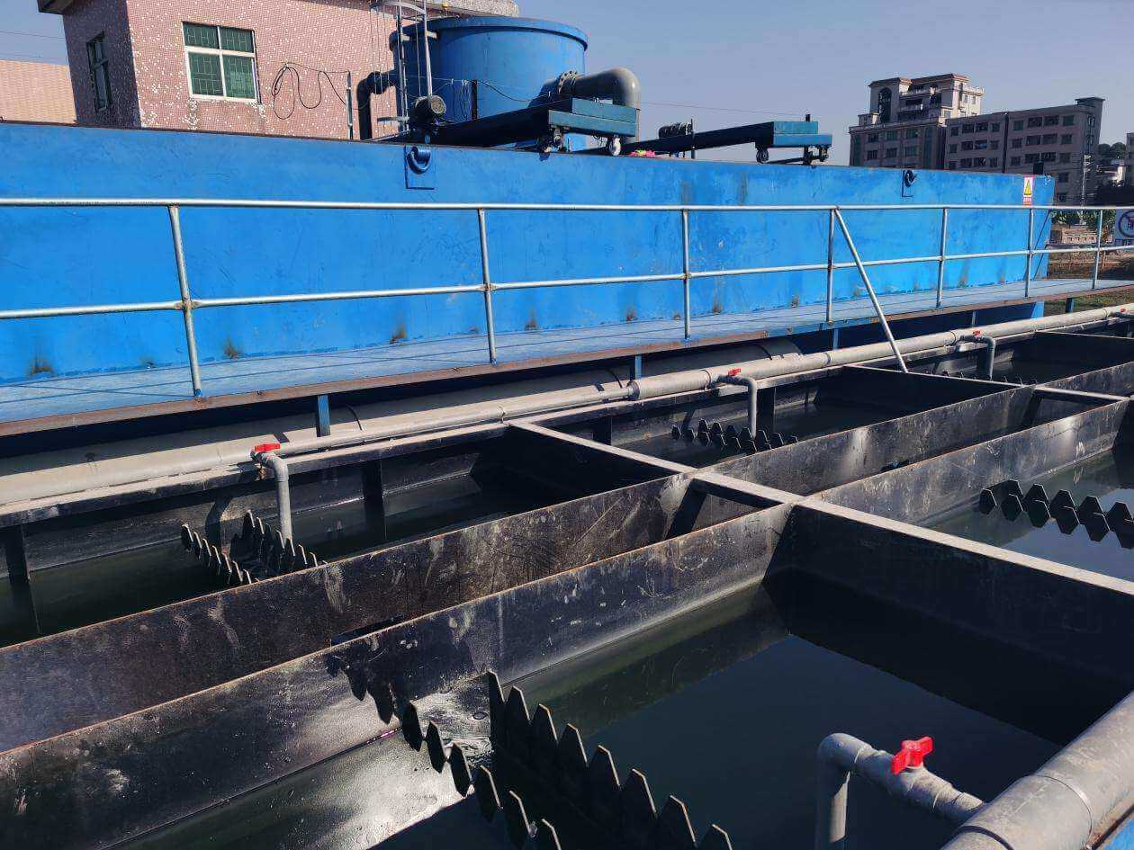 日化污水處理起泡怎么處理？泡沫多的原因是什么？